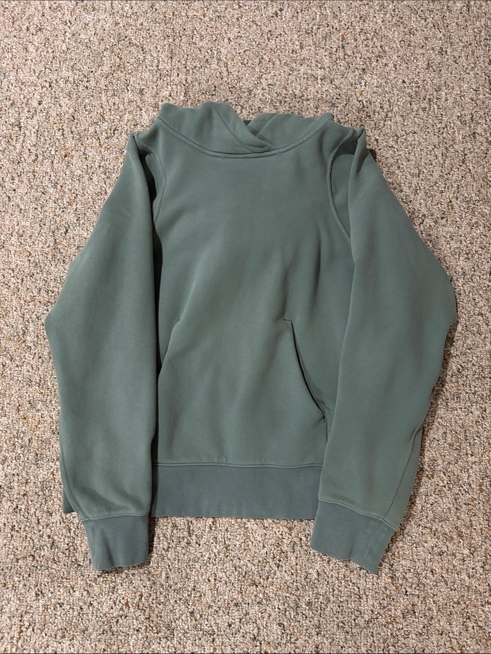 Green LULULEMON hoodie